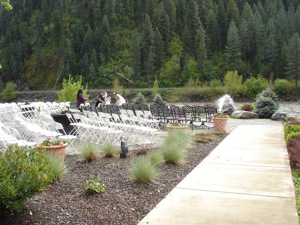 Western At River's Edge Hotel
