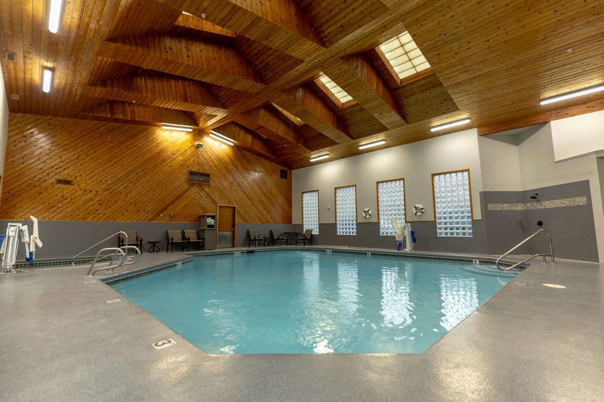 Western At River's Edge Hotel