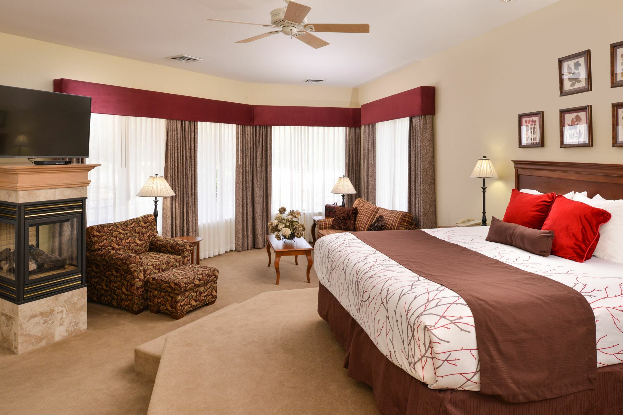 Western At River's Edge 3*