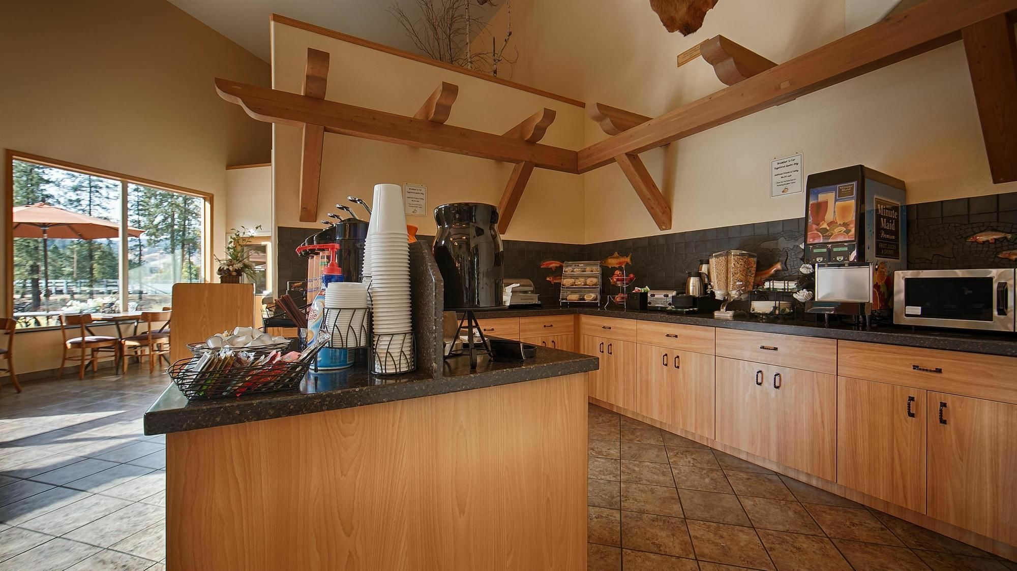 Western At River's Edge Hotel 3*